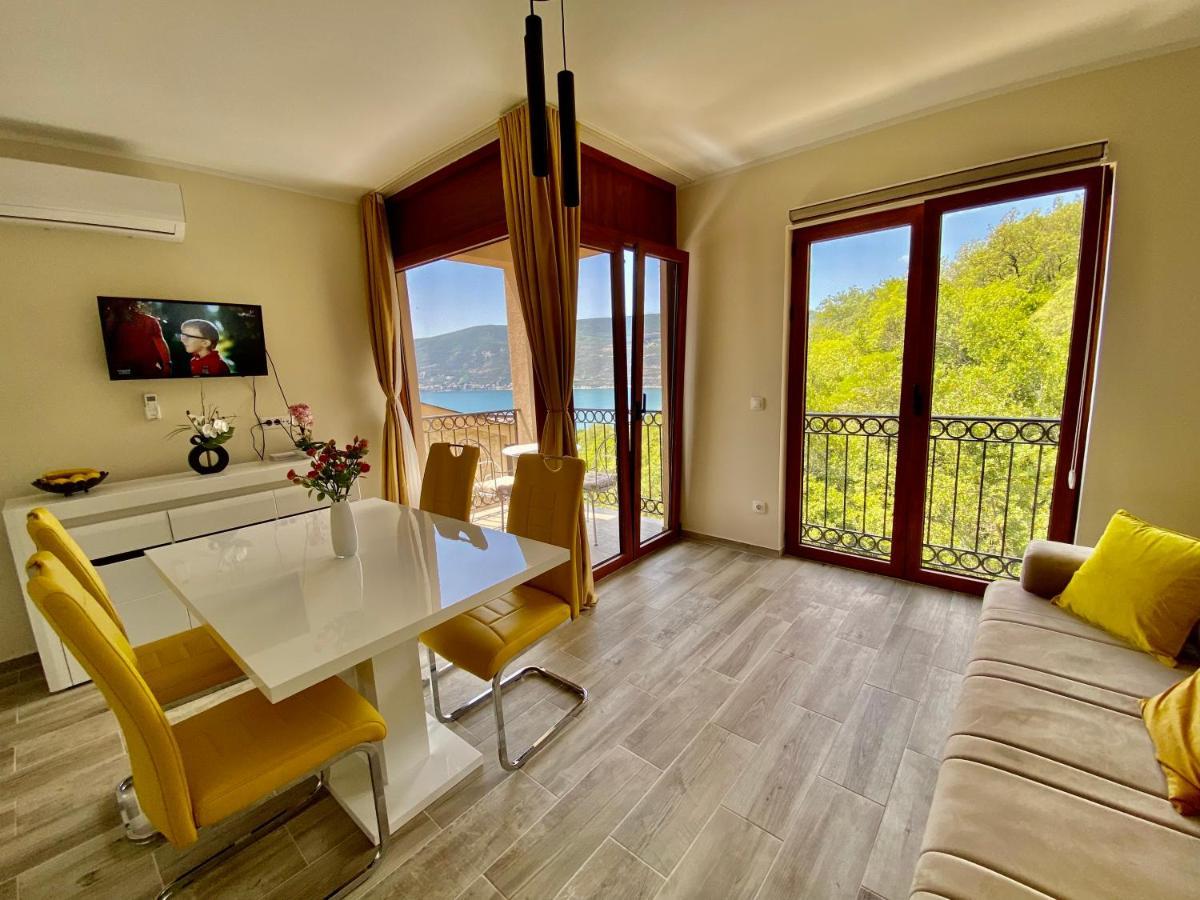 Apartamento Adria Sea & Mountains Herceg Novi Exterior foto