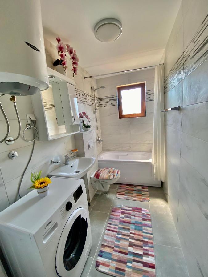 Apartamento Adria Sea & Mountains Herceg Novi Exterior foto